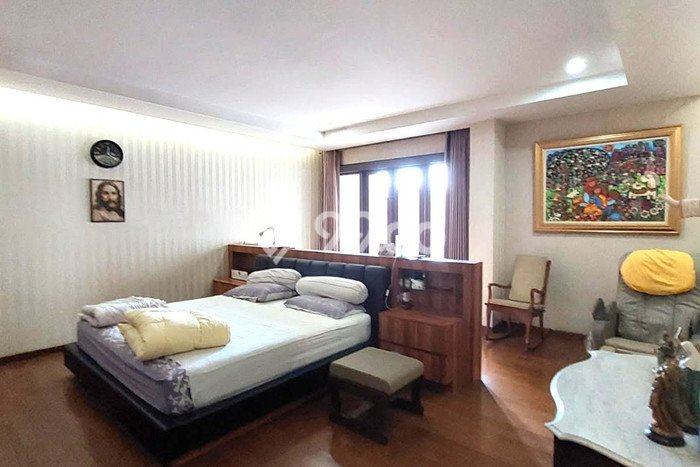 Area Ramai! Ruko Dijual di Depok untuk Bisnis Luas Bangunan 999m2 Area Ramai! Ruko Dijual di Depok untuk Bisnis Luas Bangunan 999m2
