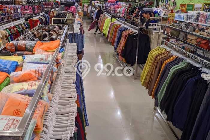 Ruko untuk disewa di Tempuran punya LT 439m2 & LB 439m2 harga sewa kompetitif Ruko untuk disewa di Tempuran punya LT 439m2 & LB 439m2 harga sewa kompetitif