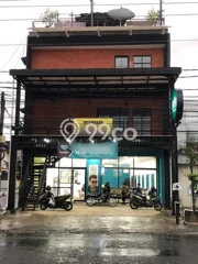 Komersial untuk Disewa di Pusat Yogyakarta Luas Bangunan 128m2 Komersial untuk Disewa di Pusat Yogyakarta Luas Bangunan 128m2