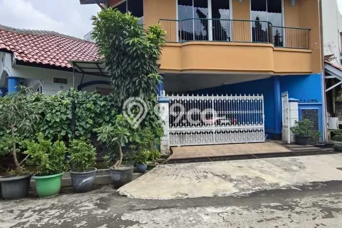 Rumah Mewah Siap Huni LT 120m2 di Karawaci, Tangerang Rumah Mewah Siap Huni LT 120m2 di Karawaci, Tangerang