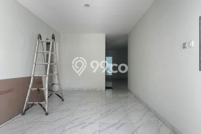Jarang Ada! Rumah Kontrakan 4 Kamar Nyaman Siap Huni Metland Menteng Jarang Ada! Rumah Kontrakan 4 Kamar Nyaman Siap Huni Metland Menteng