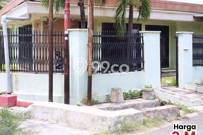 Rumah Elit Modern Tanpa Renovasi di Sompok Semarang Rumah Elit Modern Tanpa Renovasi di Sompok Semarang