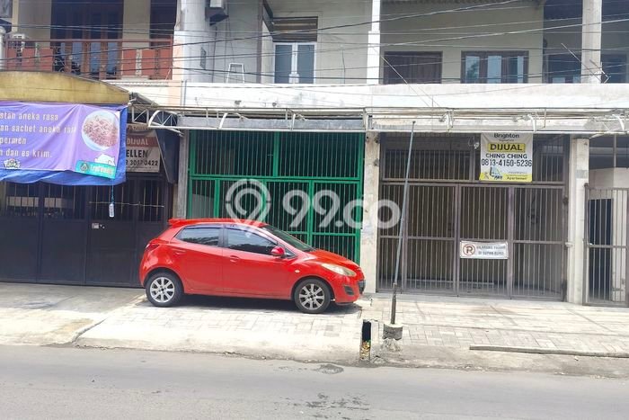 Ruko Dijual di Surabaya LT 77m2 & LB 231m2 Lokasi Terbaik! Ruko Dijual di Surabaya LT 77m2 & LB 231m2 Lokasi Terbaik!