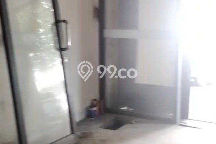 Ruko Disewa di Bubutan, Surabaya, LT 216m2 / LB 216m2 Ruko Disewa di Bubutan, Surabaya, LT 216m2 / LB 216m2
