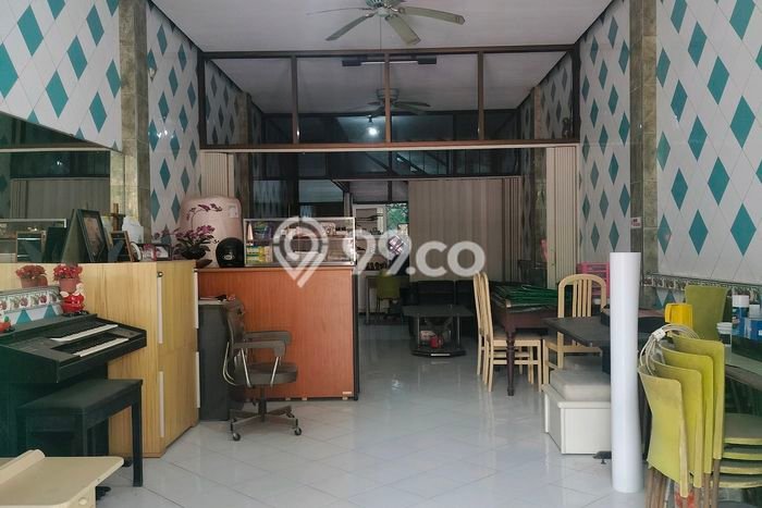 Ruko Dijual di Surabaya LT 77m2 & LB 231m2 Lokasi Terbaik! Ruko Dijual di Surabaya LT 77m2 & LB 231m2 Lokasi Terbaik!