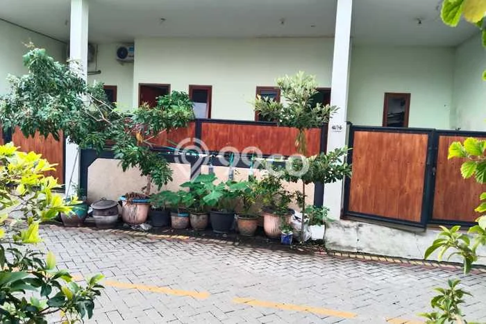 Rumah Modern Cantik 4 KT Siap Huni di Rungkut Rumah Modern Cantik 4 KT Siap Huni di Rungkut