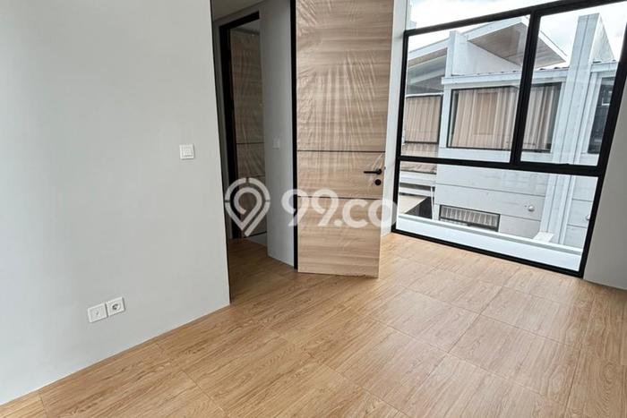 Rumah Cantik Siap Pakai Di Karawaci Luas 55m2 Lokasi Strategis Rumah Cantik Siap Pakai Di Karawaci Luas 55m2 Lokasi Strategis