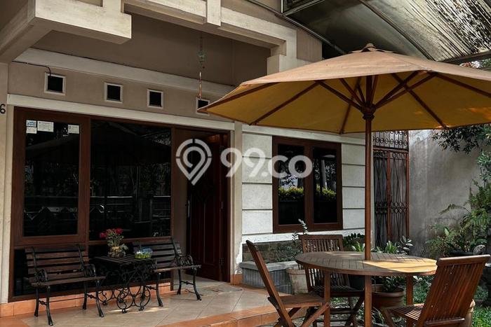 PROMO SPESIAL! Rumah Nyaman di Batununggal, LT 200m2m² Bangunan 220m2m² PROMO SPESIAL! Rumah Nyaman di Batununggal, LT 200m2m² Bangunan 220m2m²