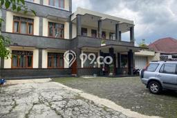 Unit Komersial Dijual di Bandung LT 933m2 & LB 1056m2 Unit Komersial Dijual di Bandung LT 933m2 & LB 1056m2