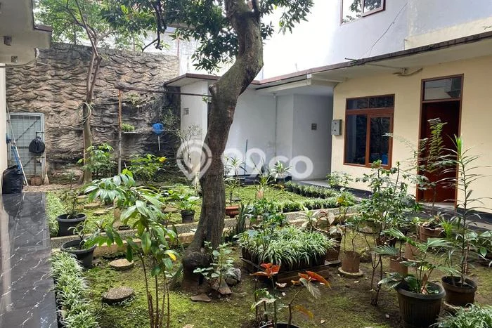 Unit Komersial Dijual di Bandung LT 933m2 & LB 1056m2 Unit Komersial Dijual di Bandung LT 933m2 & LB 1056m2