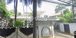 Siap Huni Rumah Mewah 11 Kamar di Cilandak Dekat ke Mana Pun Siap Huni Rumah Mewah 11 Kamar di Cilandak Dekat ke Mana Pun