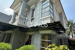 Rumah Mewah Siap Huni LT 264m2 di Gunung Putri, Bogor Rumah Mewah Siap Huni LT 264m2 di Gunung Putri, Bogor