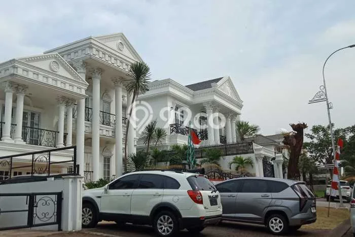 Hunian Super Mewah dengan Akses Paling Strategis di Legenda Wisata, Bogor Hunian Super Mewah dengan Akses Paling Strategis di Legenda Wisata, Bogor