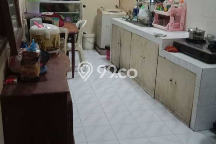 DIJUAL CEPAT! Rumah Siap Huni Area Strategis Cigondewah, Luas 134m2m² Bangunan 58m2m² DIJUAL CEPAT! Rumah Siap Huni Area Strategis Cigondewah, Luas 134m2m² Bangunan 58m2m²