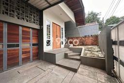 Dijual Cepat Rumah Favorit Siap Huni LB 180m2 di Bekasi Barat, Bekasi Dijual Cepat Rumah Favorit Siap Huni LB 180m2 di Bekasi Barat, Bekasi