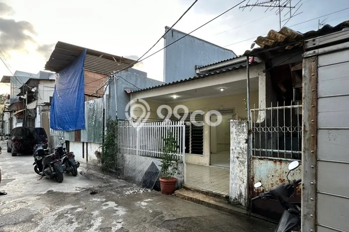 Lokasi strategis! Rumah siap huni dikontrakkan di Penjaringan LB 183m2 Lokasi strategis! Rumah siap huni dikontrakkan di Penjaringan LB 183m2