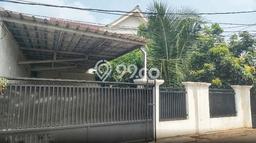Rumah Luxury Modern Tanpa Renovasi di Petukangan Jakarta Selatan Rumah Luxury Modern Tanpa Renovasi di Petukangan Jakarta Selatan