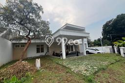 Hunian Mewah LB 431m2 Siap Huni Desain Elegan di Ulujami, Jakarta Selatan Hunian Mewah LB 431m2 Siap Huni Desain Elegan di Ulujami, Jakarta Selatan