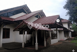 Rumah Luxury Modern Tanpa Renovasi di Lebak Bulus Jakarta Selatan Rumah Luxury Modern Tanpa Renovasi di Lebak Bulus Jakarta Selatan