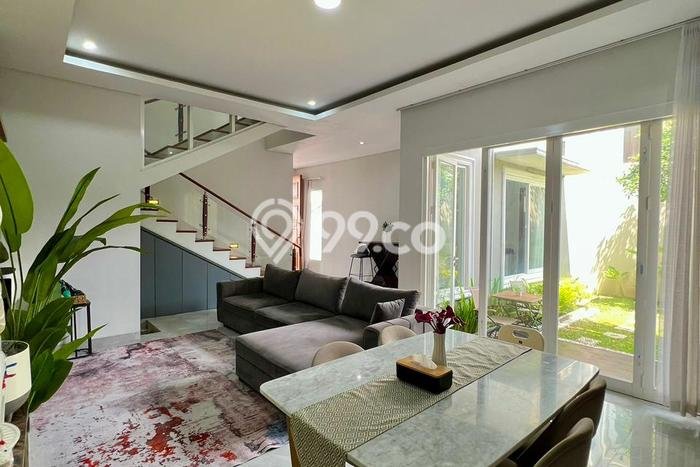 Rumah Eksklusif Siap Huni LT 186m2 di Depok, Sleman Rumah Eksklusif Siap Huni LT 186m2 di Depok, Sleman