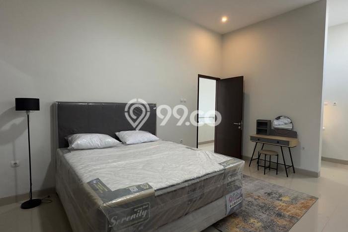 Dijual Rumah 4 Kamar Lokasi Ideal Bagus dan Strategis di Depok Dijual Rumah 4 Kamar Lokasi Ideal Bagus dan Strategis di Depok