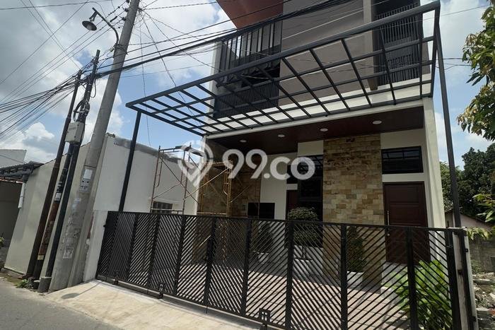 Rumah Modern 4 KT di Condong Catur Sleman Full Furnished Rumah Modern 4 KT di Condong Catur Sleman Full Furnished