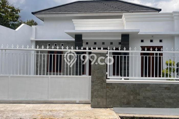 Jual Rumah Murah Meriah Kasihan Punya 2 KT & LT 77m2 Jual Rumah Murah Meriah Kasihan Punya 2 KT & LT 77m2