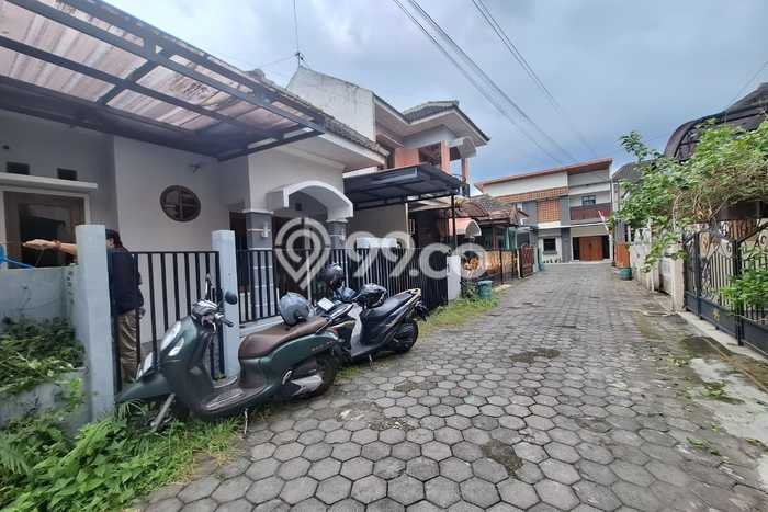 Dijual Rumah Strategis Bagus Punya 3 KT di Condong Catur Sleman SHM Dijual Rumah Strategis Bagus Punya 3 KT di Condong Catur Sleman SHM