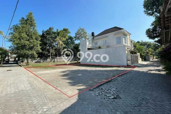 Rumah Kost untuk Dijual di Pakem dengan 16 KT, 17 KM, Luas 336m2 Rumah Kost untuk Dijual di Pakem dengan 16 KT, 17 KM, Luas 336m2