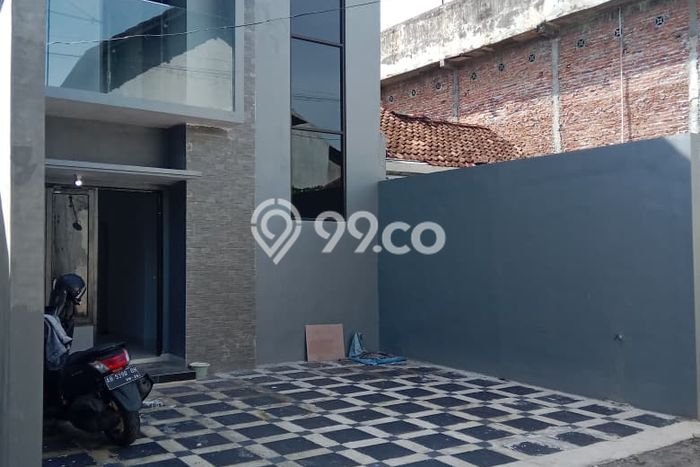 Jual Rumah Bagus Siap Huni LB 150m2 di Gondomanan, Yogyakarta Jual Rumah Bagus Siap Huni LB 150m2 di Gondomanan, Yogyakarta