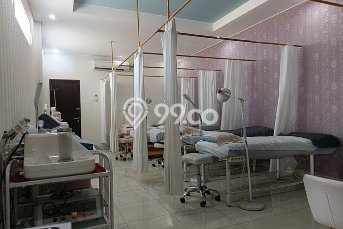 Hunian Mewah Siap Huni LT 500m2 di Pondok Aren, Tangerang Selatan Hunian Mewah Siap Huni LT 500m2 di Pondok Aren, Tangerang Selatan