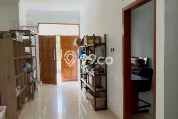 Dijual Rumah 4 Kamar Lokasi Ideal Nyaman dan Strategis di Cipondoh Dijual Rumah 4 Kamar Lokasi Ideal Nyaman dan Strategis di Cipondoh