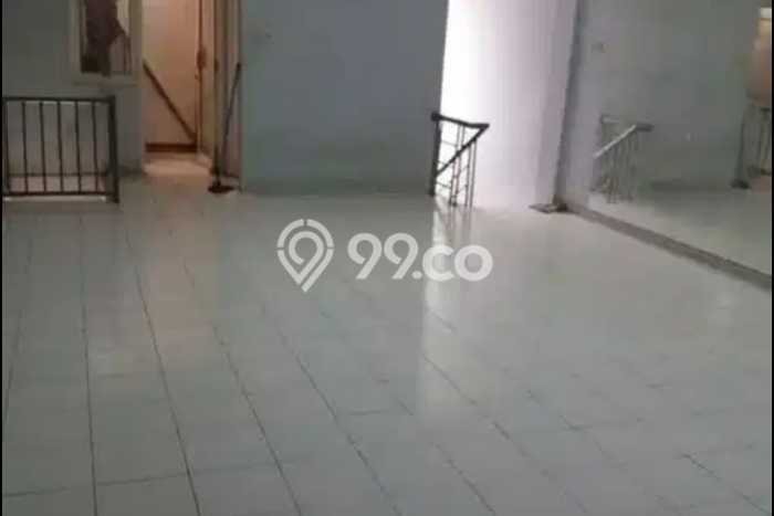 Ruko Bagus Dijual LB 140m2 Lokasi Strategis Tangerang Selatan Area Cocok untuk Berbisnis Ruko Bagus Dijual LB 140m2 Lokasi Strategis Tangerang Selatan Area Cocok untuk Berbisnis
