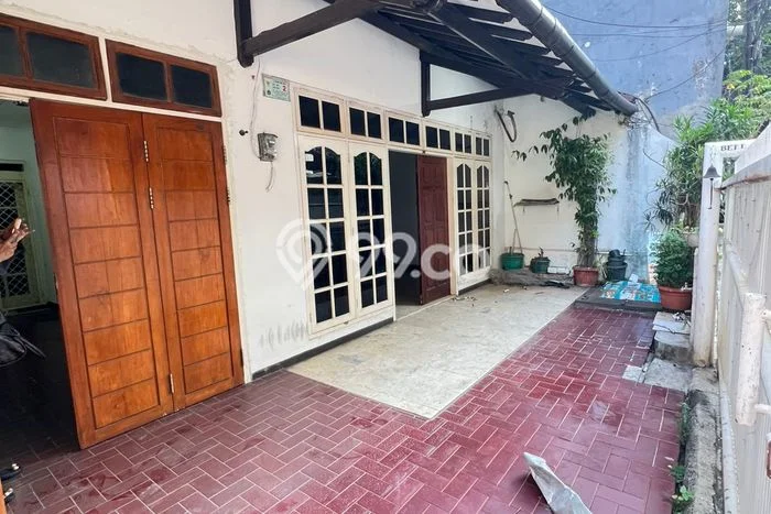 Rumah Sewa Jakarta Barat LT 120m2 LB 200m2 Kawasan Tanjung Duren Rumah Sewa Jakarta Barat LT 120m2 LB 200m2 Kawasan Tanjung Duren