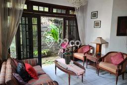 Dijual Rumah Luas Elegan Dengan View Cantik di Rawa Belong, Jakarta Barat Dijual Rumah Luas Elegan Dengan View Cantik di Rawa Belong, Jakarta Barat
