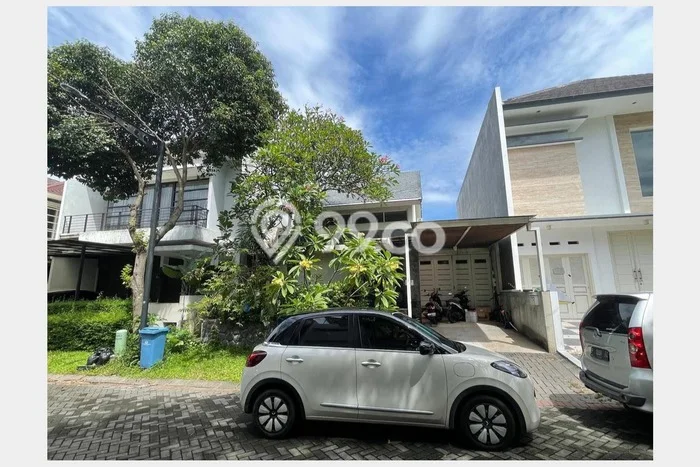 Rumah Modern 2 KT LT 180m2 di Citraland Rumah Modern 2 KT LT 180m2 di Citraland