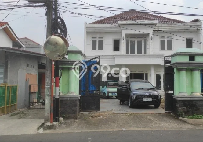 Jual Rumah Luas Elegan Dengan View Eksklusif di Lubang Buaya, Jakarta Timur Jual Rumah Luas Elegan Dengan View Eksklusif di Lubang Buaya, Jakarta Timur