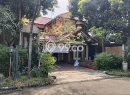Rumah Eksklusif Siap Huni LT 1042m2 di Cipayung, Jakarta Timur Rumah Eksklusif Siap Huni LT 1042m2 di Cipayung, Jakarta Timur