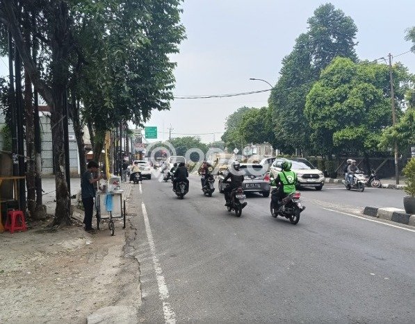 Unit Gudang Dijual di Karang Tengah Tangerang Luas Tanah 1447m2, Luas Bangunan 1447m2 Unit Gudang Dijual di Karang Tengah Tangerang Luas Tanah 1447m2, Luas Bangunan 1447m2
