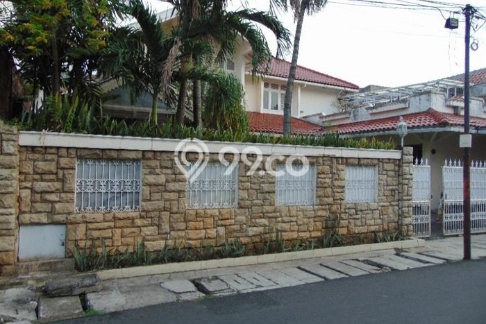 Rumah Elit LB 714m2 Siap Pakai Desain Elegan di Kemanggisan, Jakarta Barat Rumah Elit LB 714m2 Siap Pakai Desain Elegan di Kemanggisan, Jakarta Barat