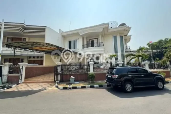 Hunian Mewah LB 392m2 Siap Pakai Desain Elegan di Sunter, Jakarta Utara Hunian Mewah LB 392m2 Siap Pakai Desain Elegan di Sunter, Jakarta Utara