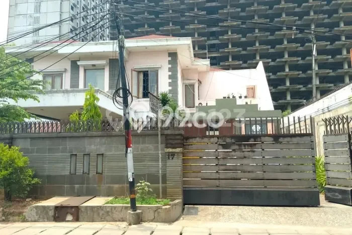 Kost untuk Dijual di Kemanggisan Punya 17 Kamar Kost untuk Dijual di Kemanggisan Punya 17 Kamar