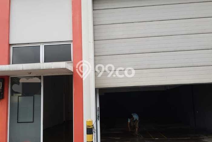 Gudang disewakan lokasi strategis Cakung Jakarta Timur 152m2 Gudang disewakan lokasi strategis Cakung Jakarta Timur 152m2