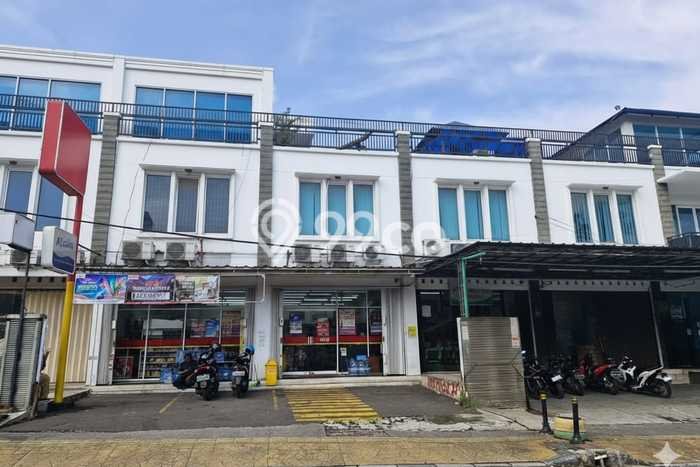 Ruko Premium Kawasan Duren Sawit, Luas 246m2m², Akses Mainroad, Berkembang Ruko Premium Kawasan Duren Sawit, Luas 246m2m², Akses Mainroad, Berkembang
