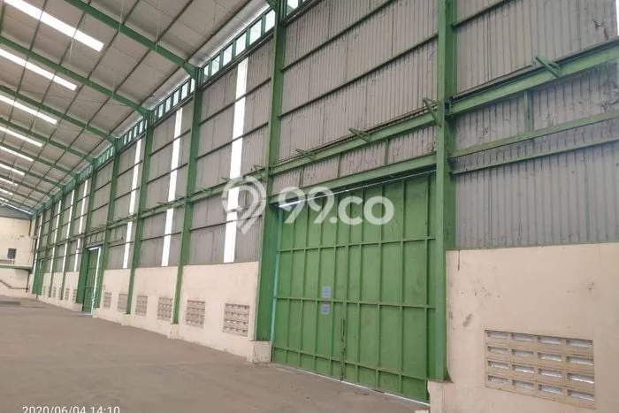 Gudang disewakan lokasi strategis Cikarang Timur Bekasi 3800m2 Gudang disewakan lokasi strategis Cikarang Timur Bekasi 3800m2