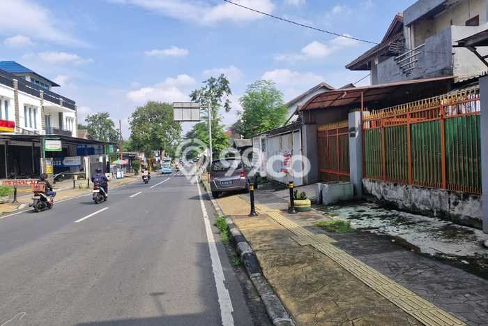 Ruko Premium Kawasan Duren Sawit, Luas 246m2m², Akses Mainroad, Berkembang Ruko Premium Kawasan Duren Sawit, Luas 246m2m², Akses Mainroad, Berkembang