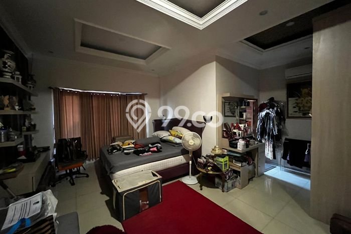 Hunian Elit LB 500m2 Siap Pakai Desain Elegan di Duta Harapan, Bekasi Hunian Elit LB 500m2 Siap Pakai Desain Elegan di Duta Harapan, Bekasi