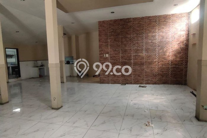 Disewakan Ruko di Pusat Kota Depok Ramai Strategis Disewakan Ruko di Pusat Kota Depok Ramai Strategis