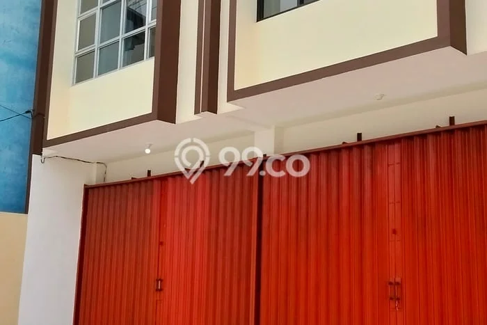 LOKASI PREMIUM! Ruko Area Bisnis di Cilodong, Luas 120m2m², Siap Bisnis LOKASI PREMIUM! Ruko Area Bisnis di Cilodong, Luas 120m2m², Siap Bisnis