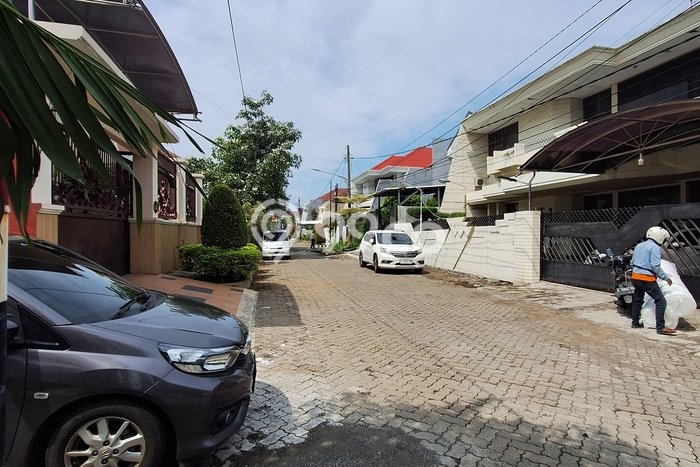 Tanah Komersial di Mulyorejo, Luas 300m2m², Akses Mudah Tanah Komersial di Mulyorejo, Luas 300m2m², Akses Mudah